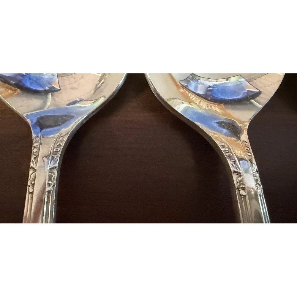Oneida 1881 Rogers Floral Queen Silverplate Tablespoons Serving Spoons Set of 4